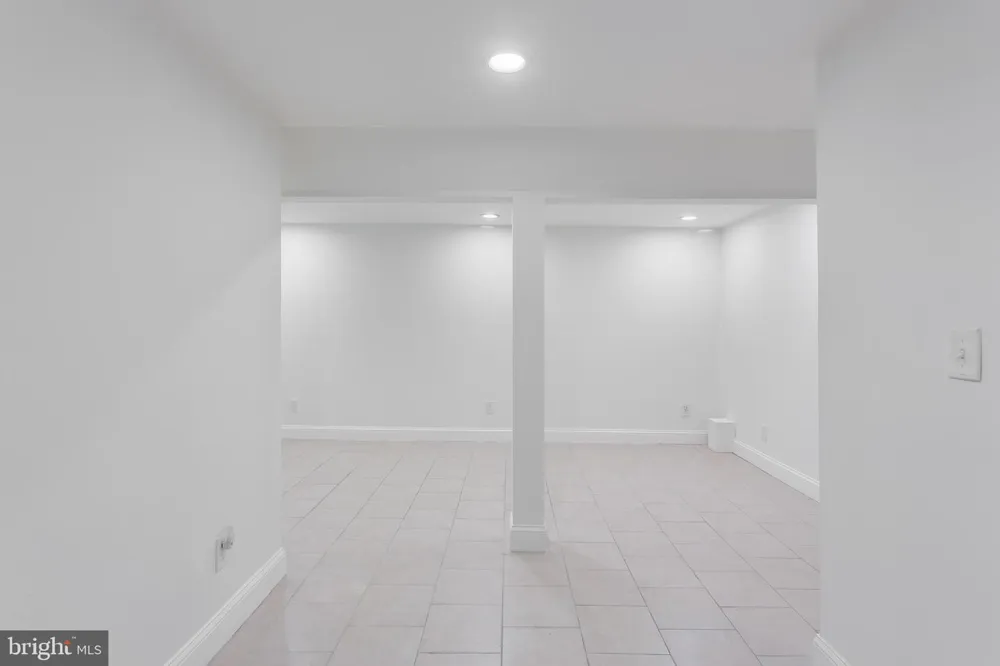 3835 REISTERSTOWN ROAD Baltimore, MD 21215