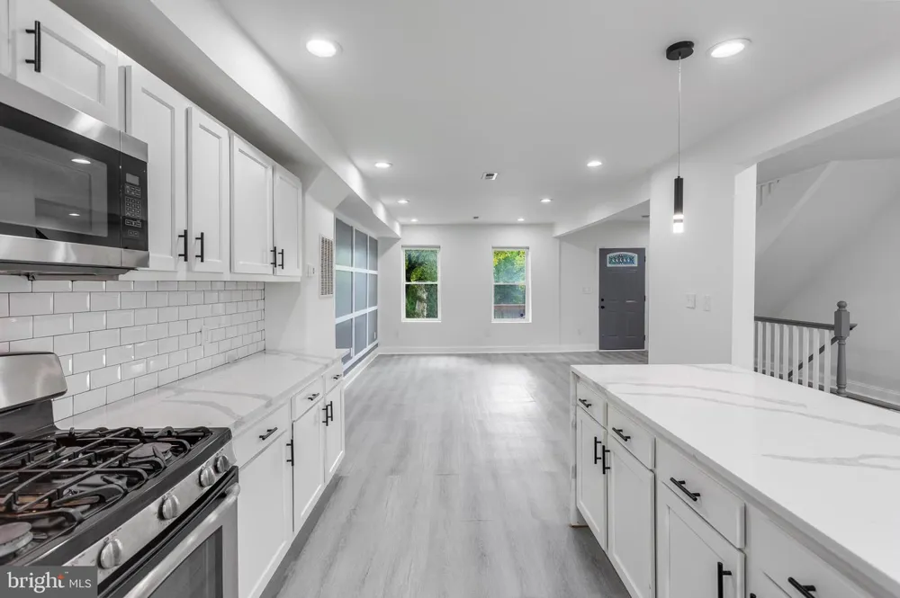 3835 REISTERSTOWN ROAD Baltimore, MD 21215