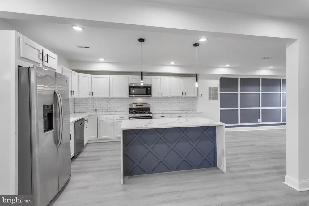 3835 REISTERSTOWN ROAD Baltimore, MD 21215
