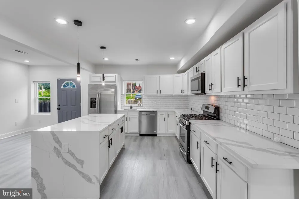 3835 REISTERSTOWN ROAD Baltimore, MD 21215