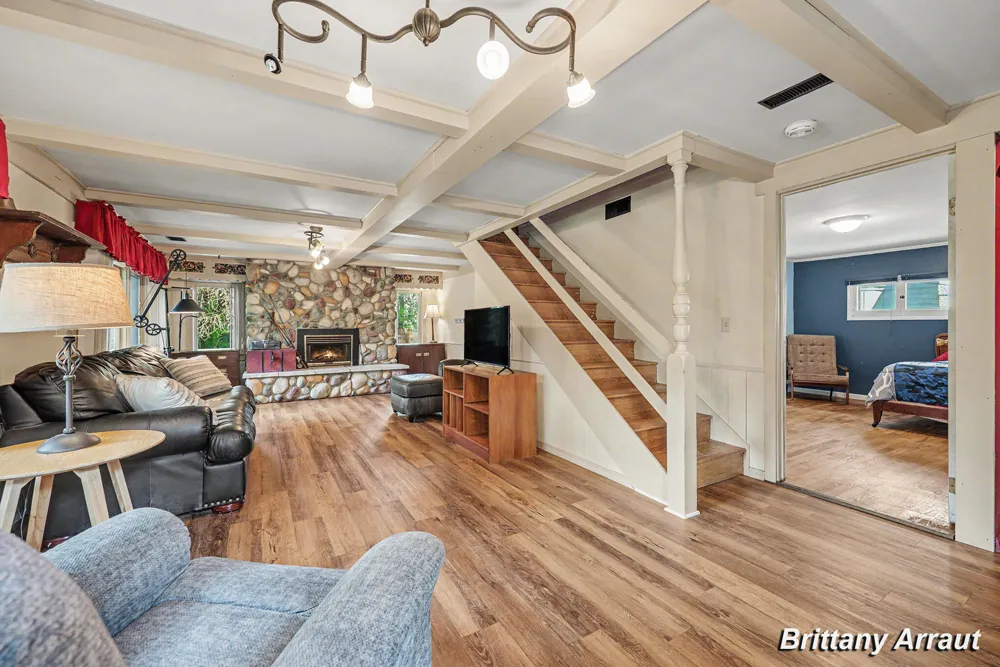 2027 Valentine Street NE Grand Rapids, MI 49525