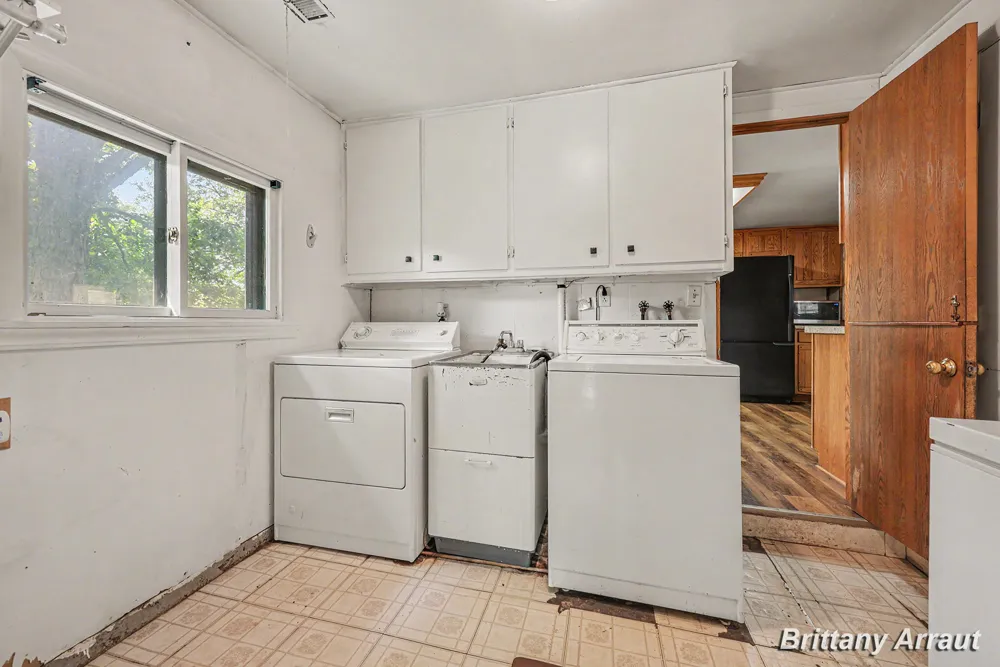 2027 Valentine Street NE Grand Rapids, MI 49525