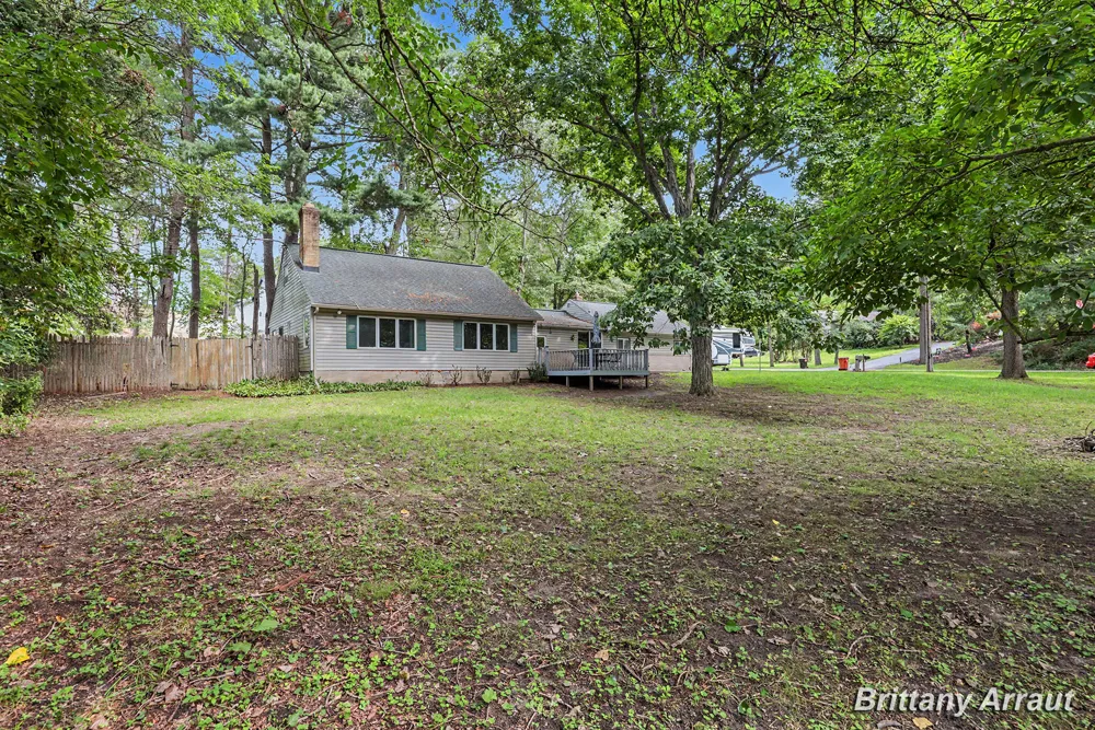 2027 Valentine Street NE Grand Rapids, MI 49525