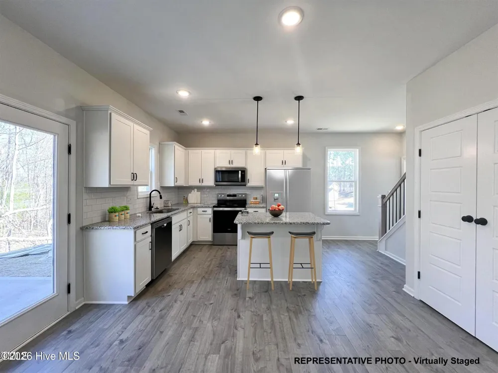 9 E Coulter Court Selma, NC 27576