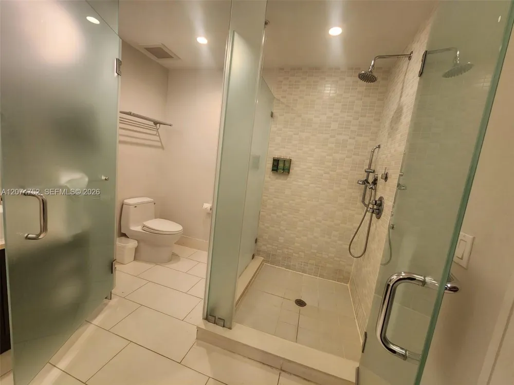 5300 NW 87th Ave #614 Doral, FL 33178