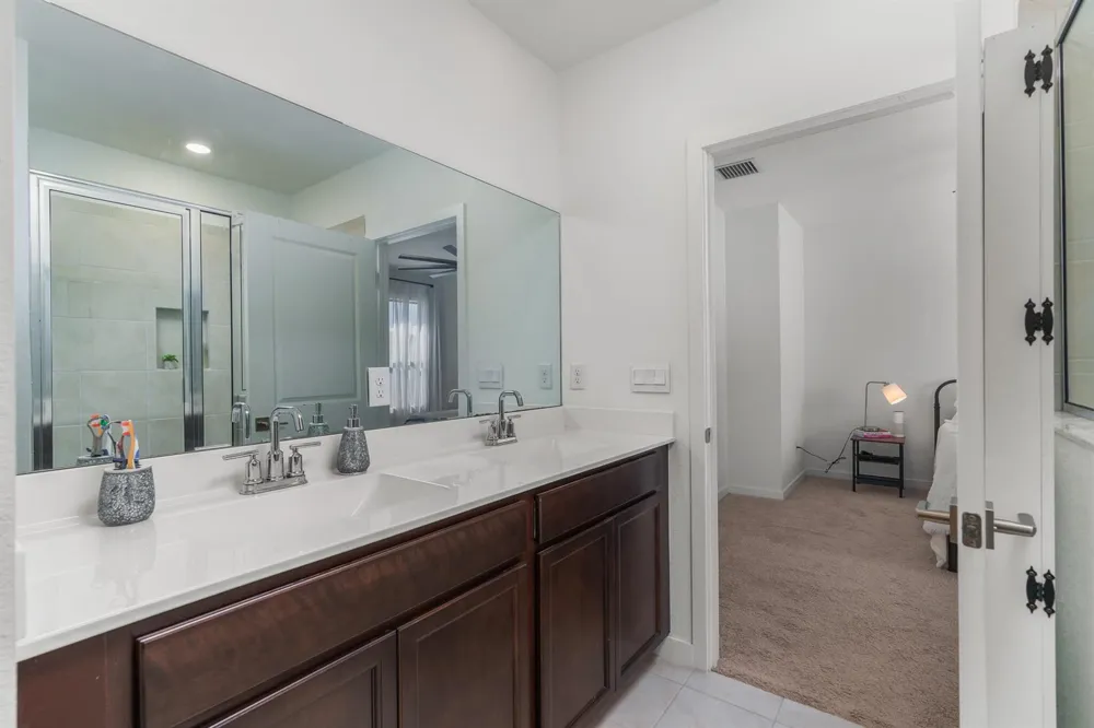 527 NW 17TH STREET Fort Lauderdale, FL 33311