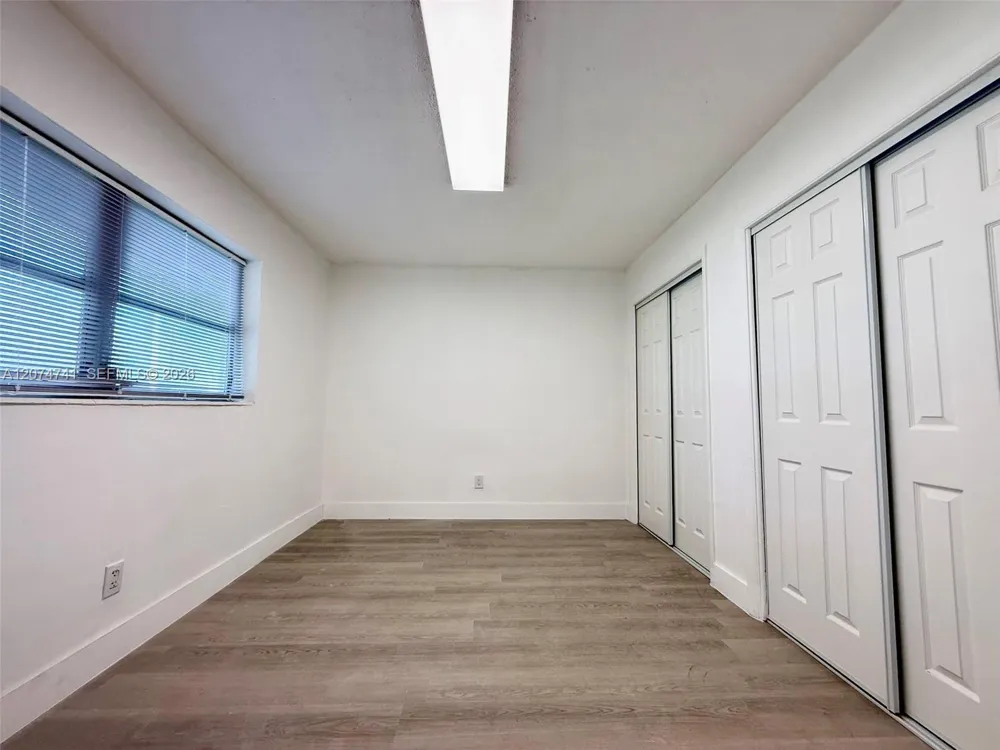 910 SW 2nd Ave #910 Hallandale Beach, FL 33009