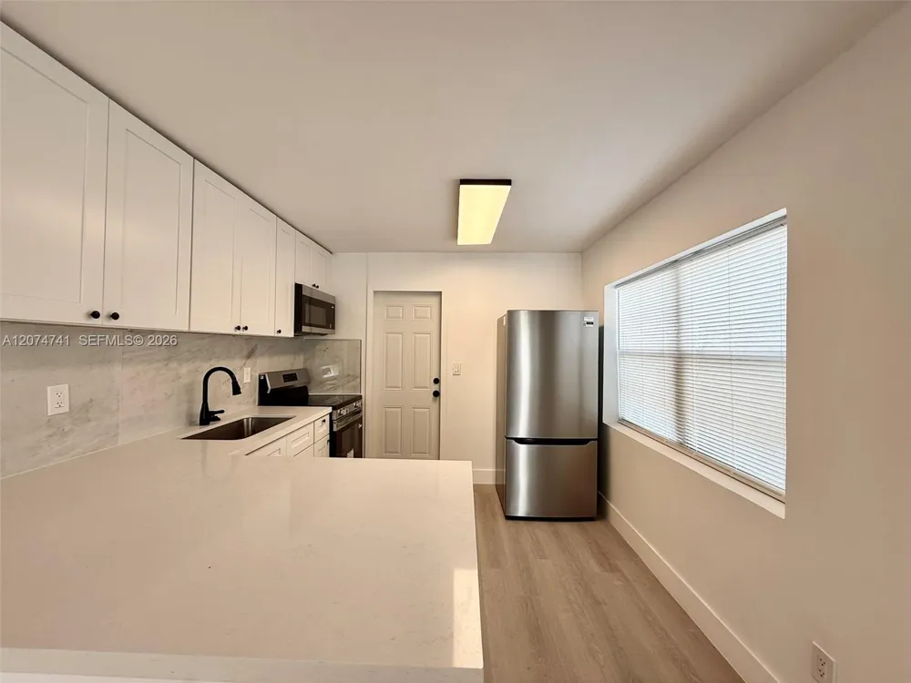 910 SW 2nd Ave #910 Hallandale Beach, FL 33009