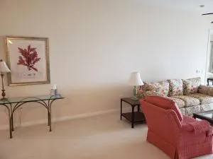 27 HARBOUR ISLE DRIVE W #305 Fort Pierce, FL 34949