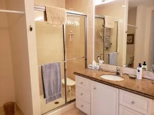 27 HARBOUR ISLE DRIVE W #305 Fort Pierce, FL 34949