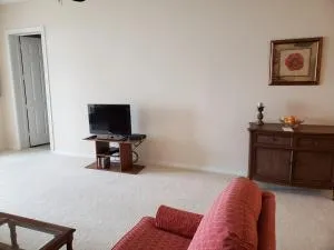 27 HARBOUR ISLE DRIVE W #305 Fort Pierce, FL 34949