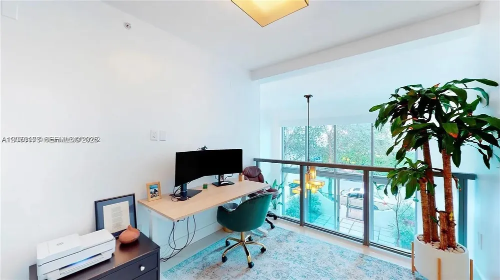 6000 Collins Ave #124 Miami Beach, FL 33140