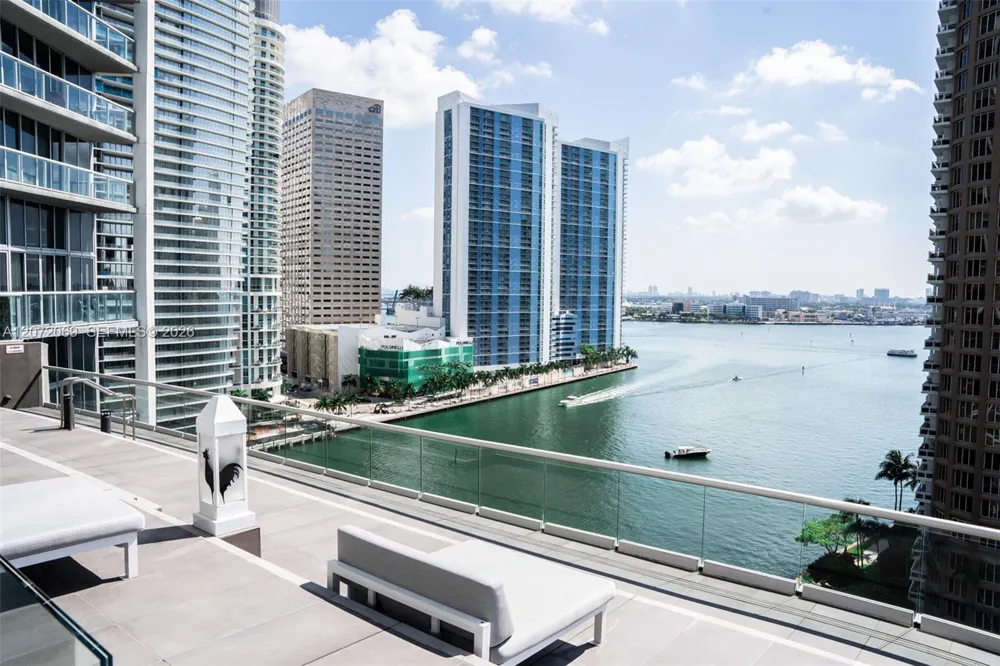 465 Brickell Ave #1602 Miami, FL 33131