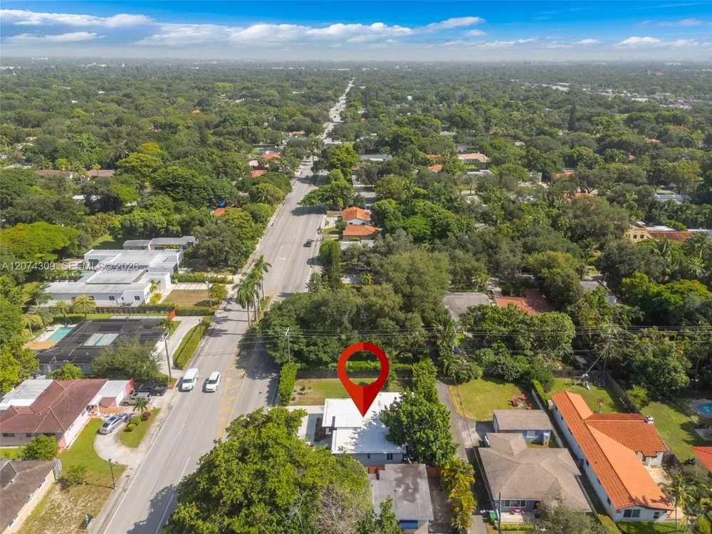 8911 Miami Ave El Portal, FL 33150
