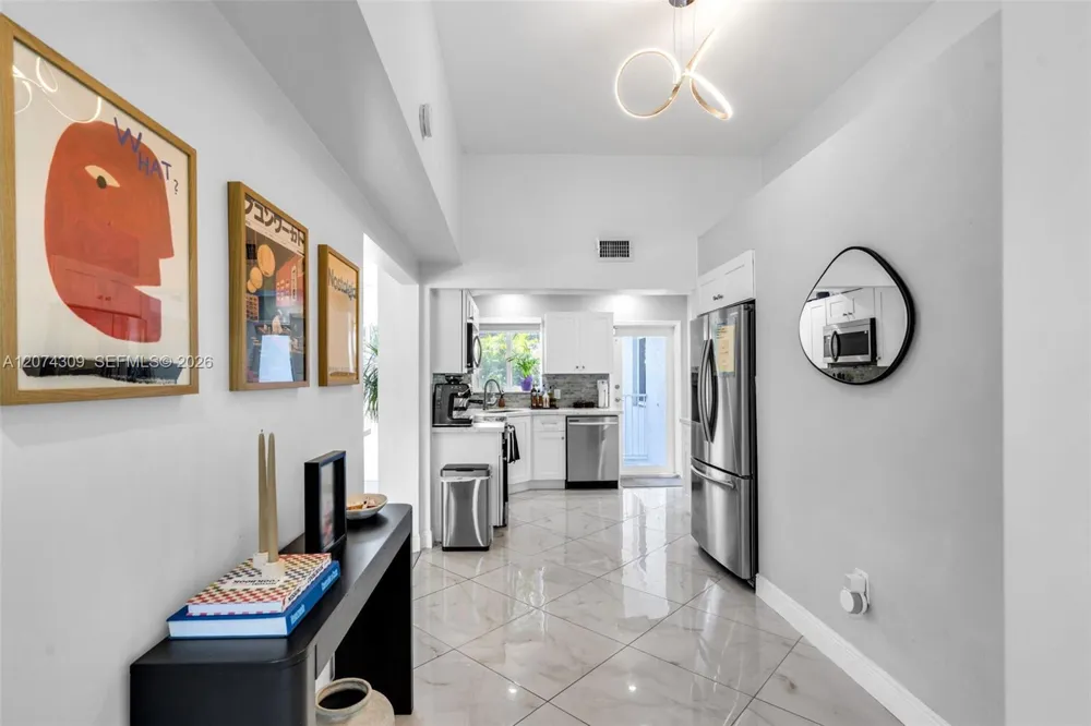 8911 Miami Ave El Portal, FL 33150