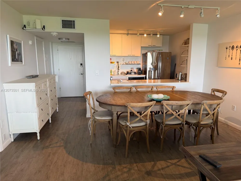 Address Not Shown Key Biscayne, FL 33149