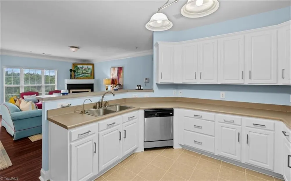 200 Lennox Drive #3B Jamestown, NC 27282