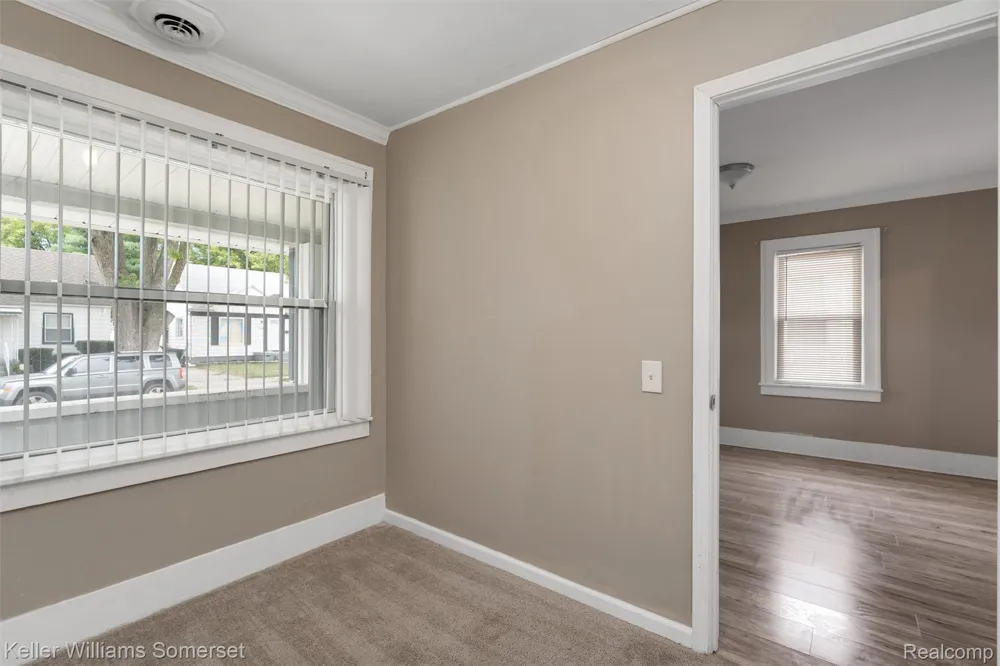 17638 Ivanhoe Street Roseville City, MI 48066