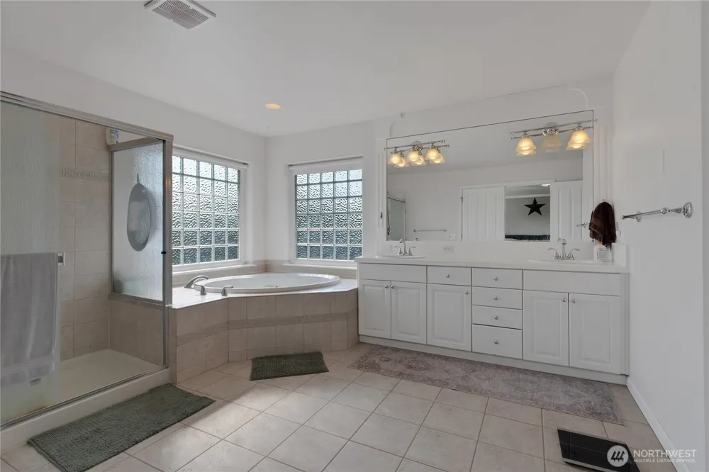 25128 161st Place SE Covington, WA 98042