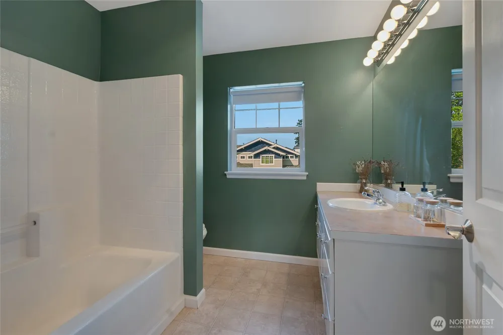 25128 161st Place SE Covington, WA 98042