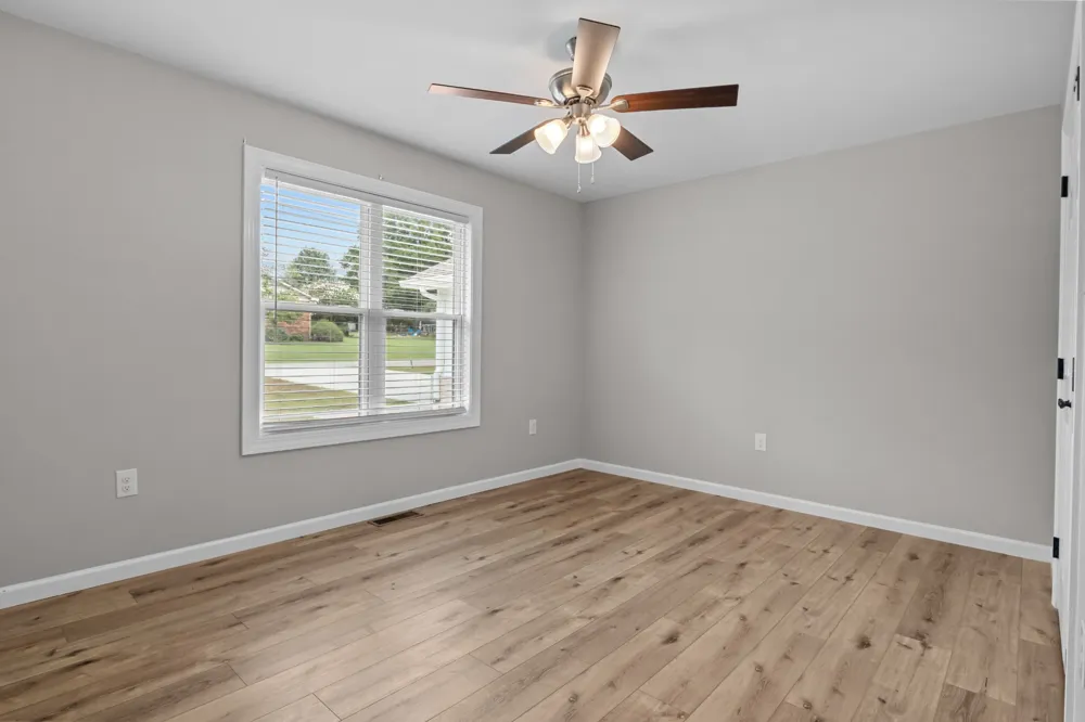 55 Hillcrest Dr Bruceton, TN 38317