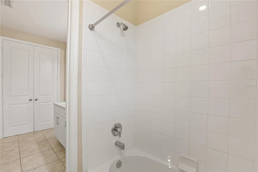 8224 PROCIDA ISLE LANE Windermere, FL 34786
