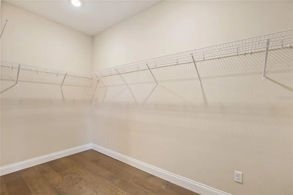 8224 PROCIDA ISLE LANE Windermere, FL 34786