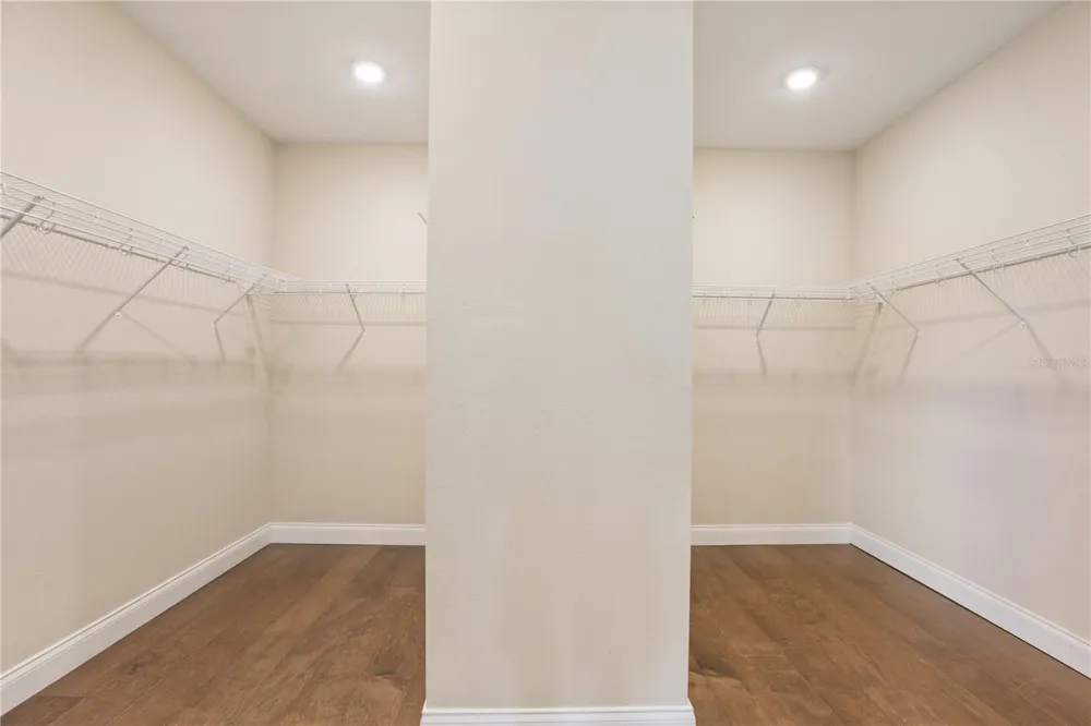 8224 PROCIDA ISLE LANE Windermere, FL 34786