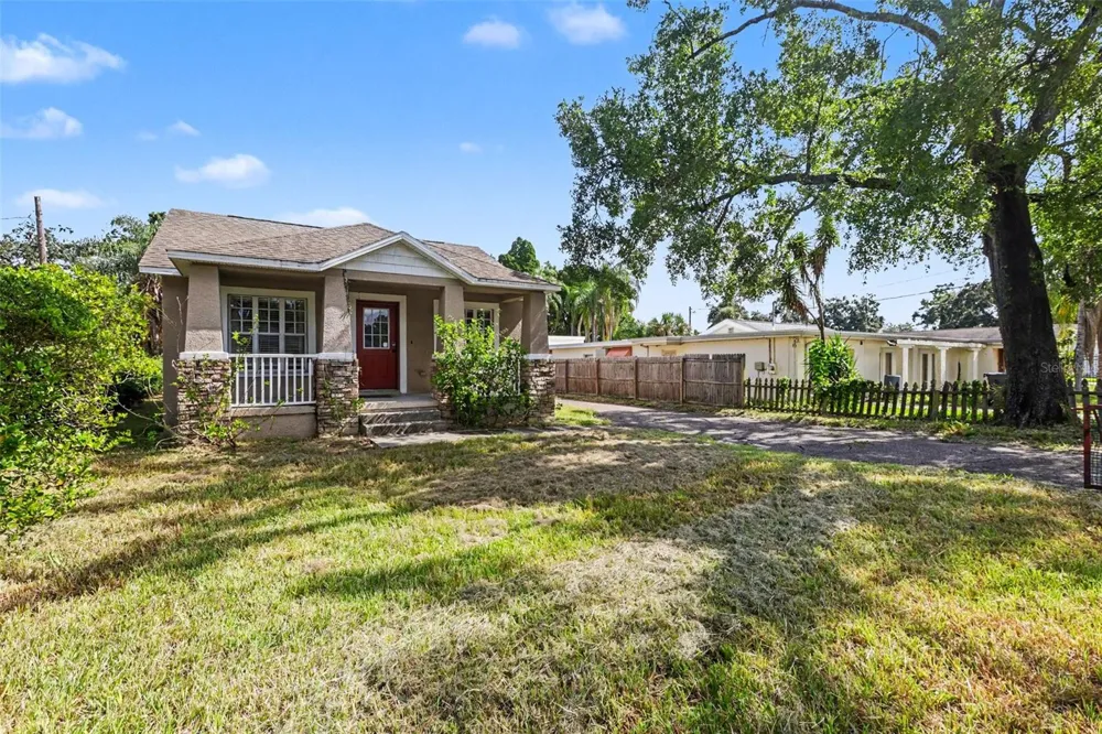 2603 W HENRY AVENUE Tampa, FL 33614