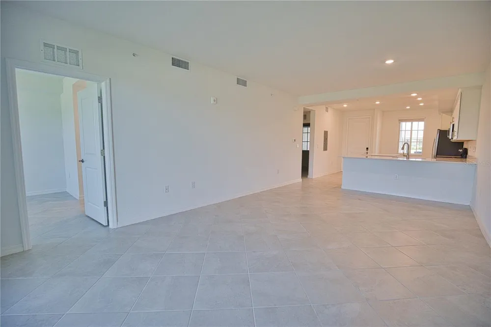 12280 WELLEN GOLF STREET #104 Venice, FL 34293