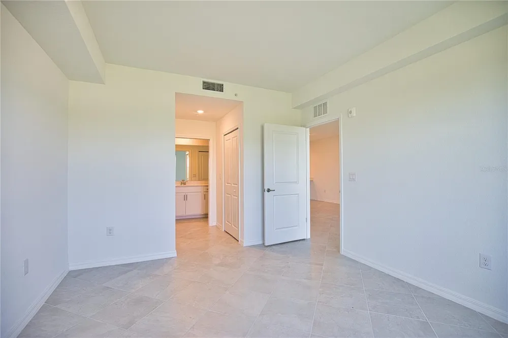 12280 WELLEN GOLF STREET #104 Venice, FL 34293