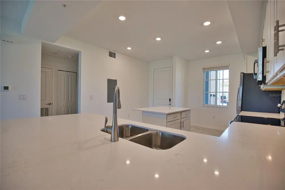 12280 WELLEN GOLF STREET #104 Venice, FL 34293