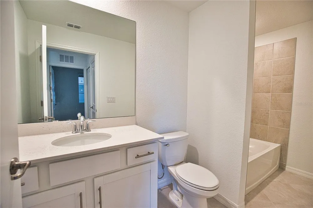 12280 WELLEN GOLF STREET #104 Venice, FL 34293