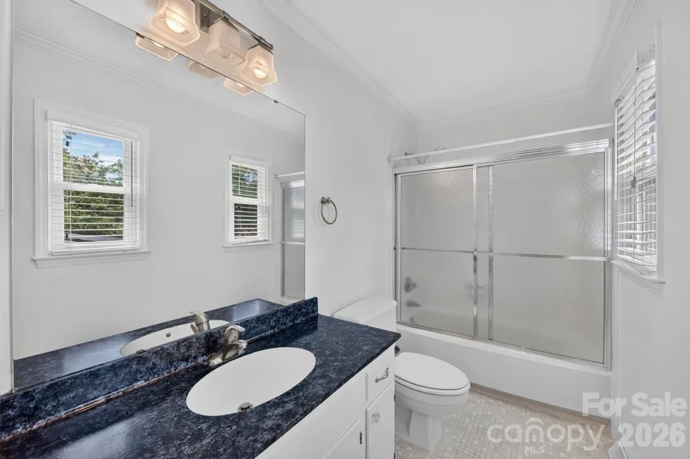 4219 Blacktree Lane Charlotte, NC 28226