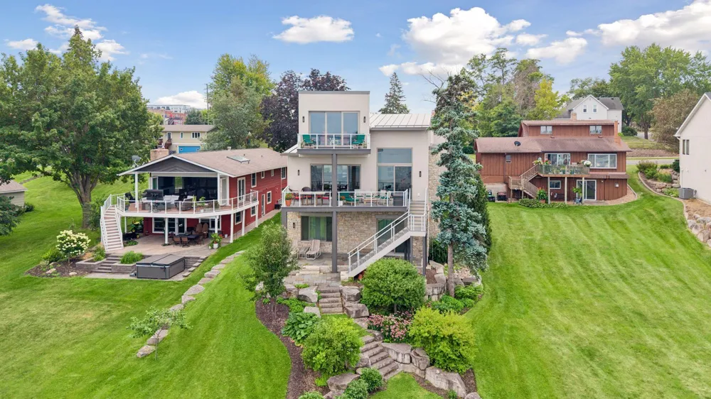 224 W Lake Street Waconia, MN 55387