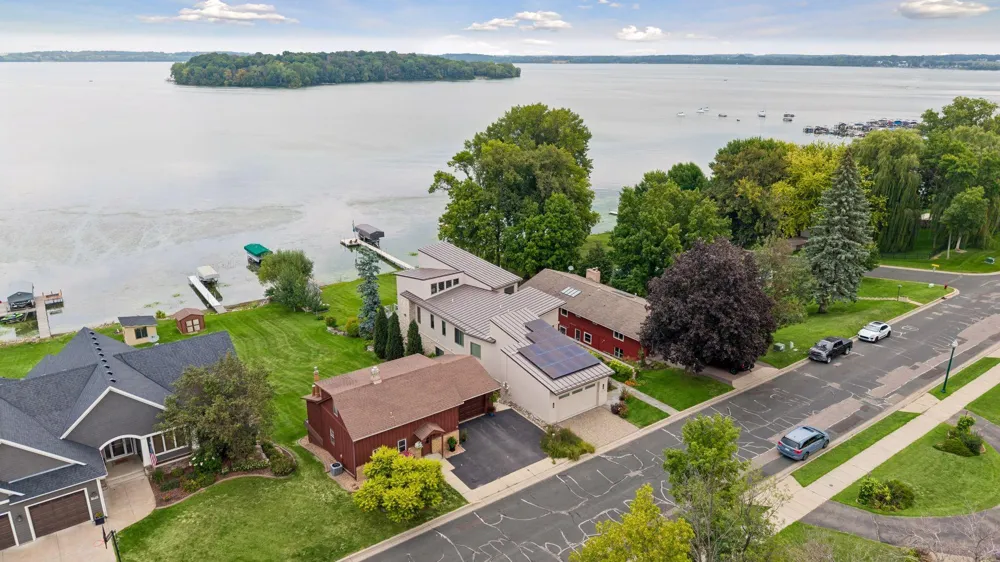 224 W Lake Street Waconia, MN 55387