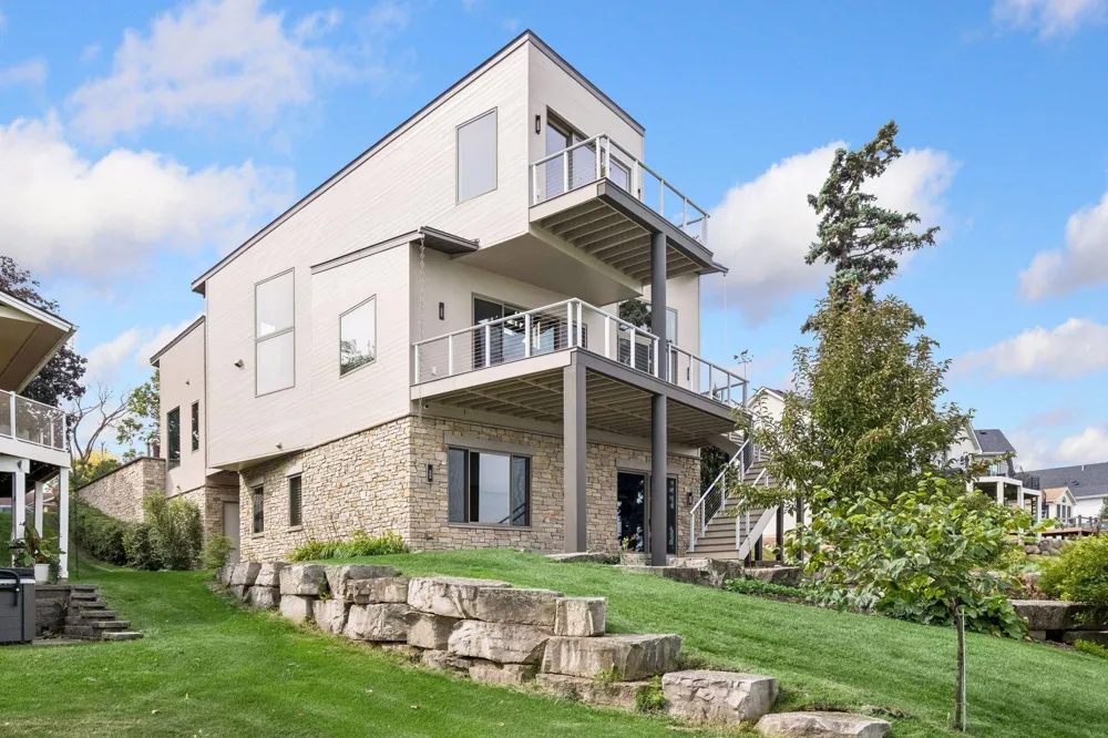 224 W Lake Street Waconia, MN 55387