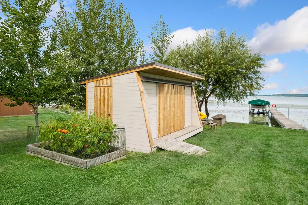 224 W Lake Street Waconia, MN 55387