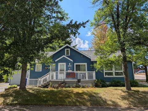 320 Cedar Avenue