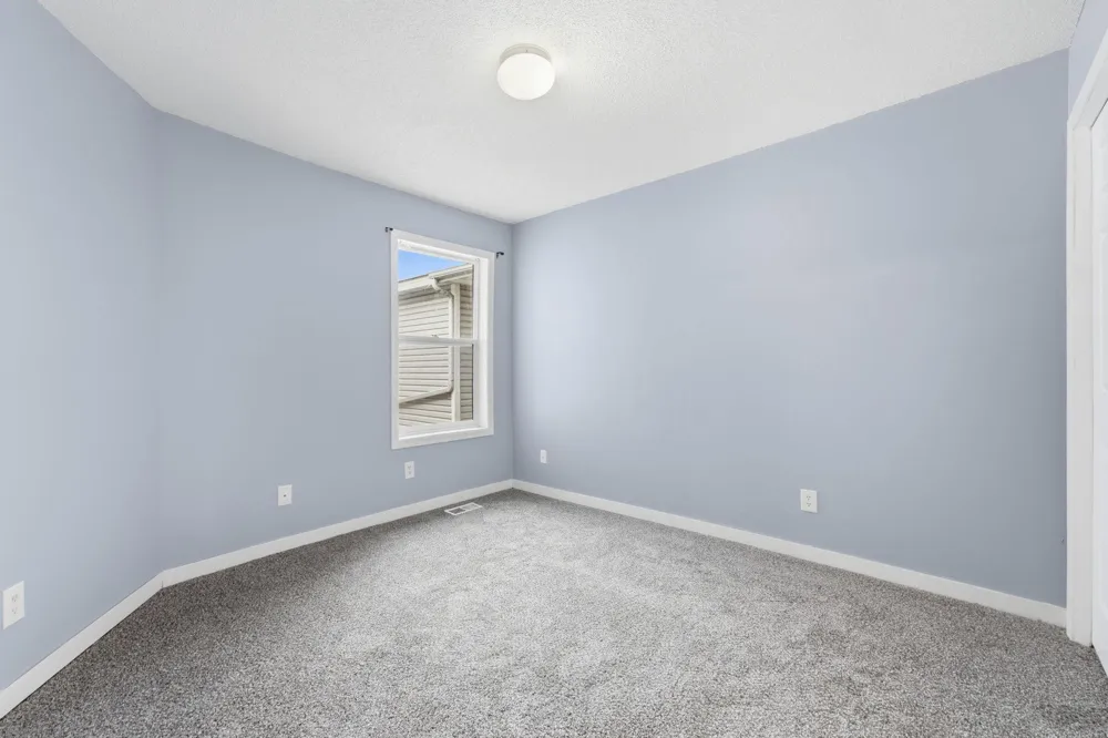 207 Shawnee Trail Shakopee, MN 55379