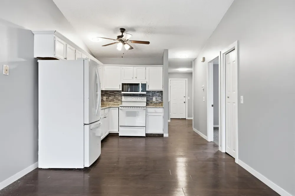 207 Shawnee Trail Shakopee, MN 55379