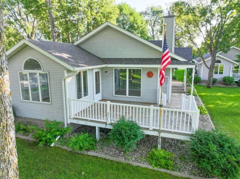 2560 Old County Road 120 NE