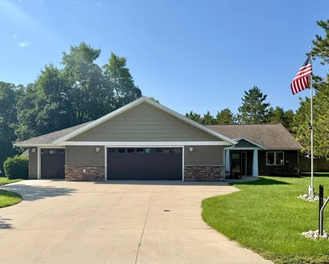 1847 Spruce Grove Trail