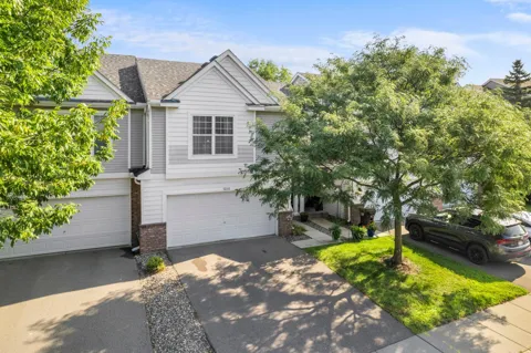 5038 Bluff Heights Trail SE