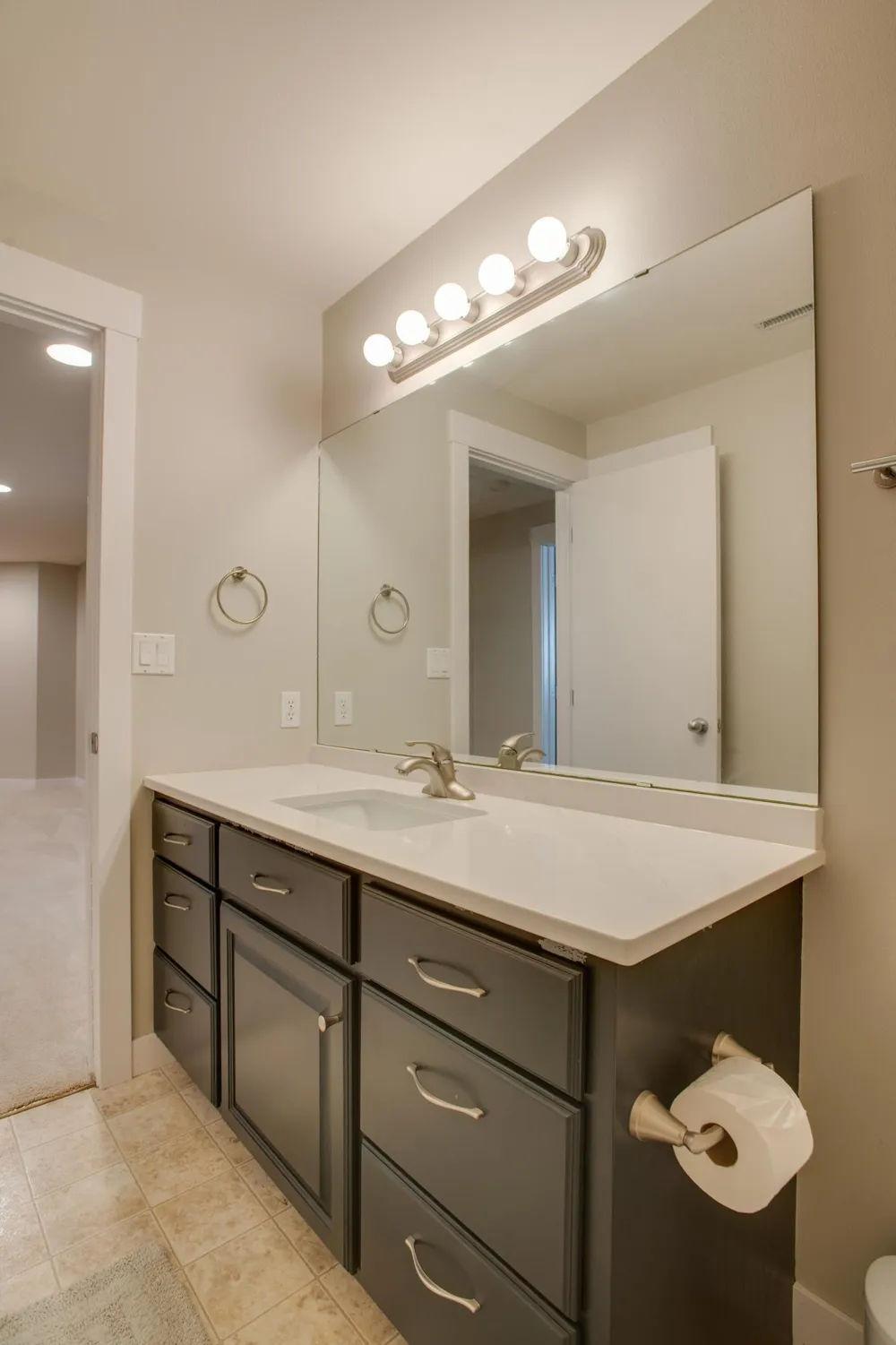 431 Clearview Court Moorhead, MN 56560