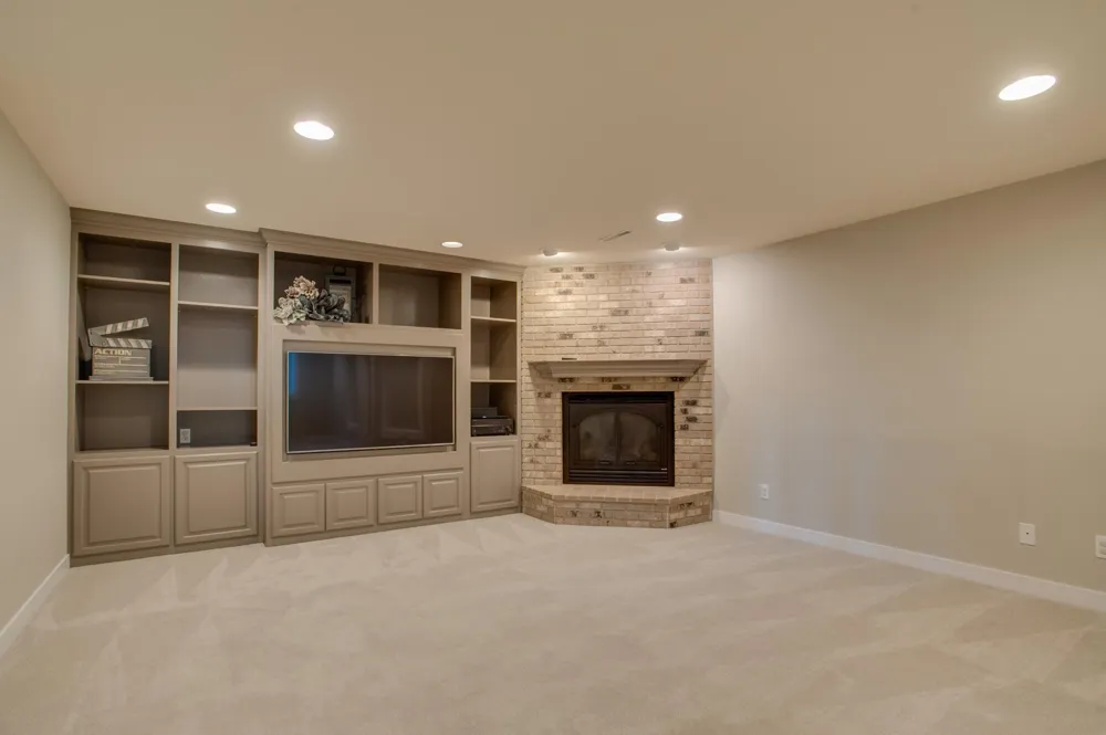431 Clearview Court Moorhead, MN 56560