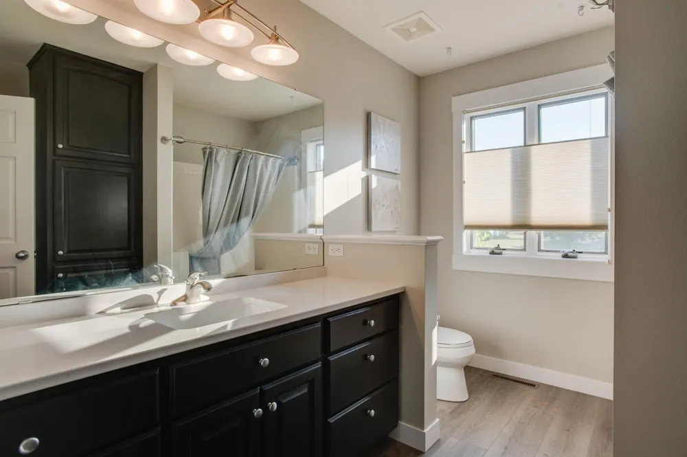 431 Clearview Court Moorhead, MN 56560