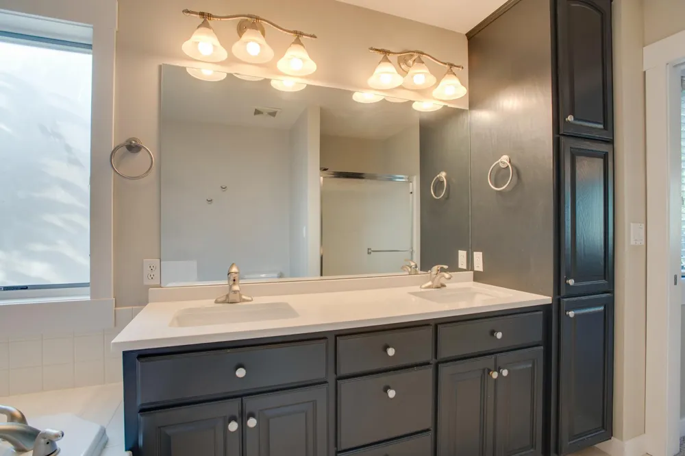 431 Clearview Court Moorhead, MN 56560