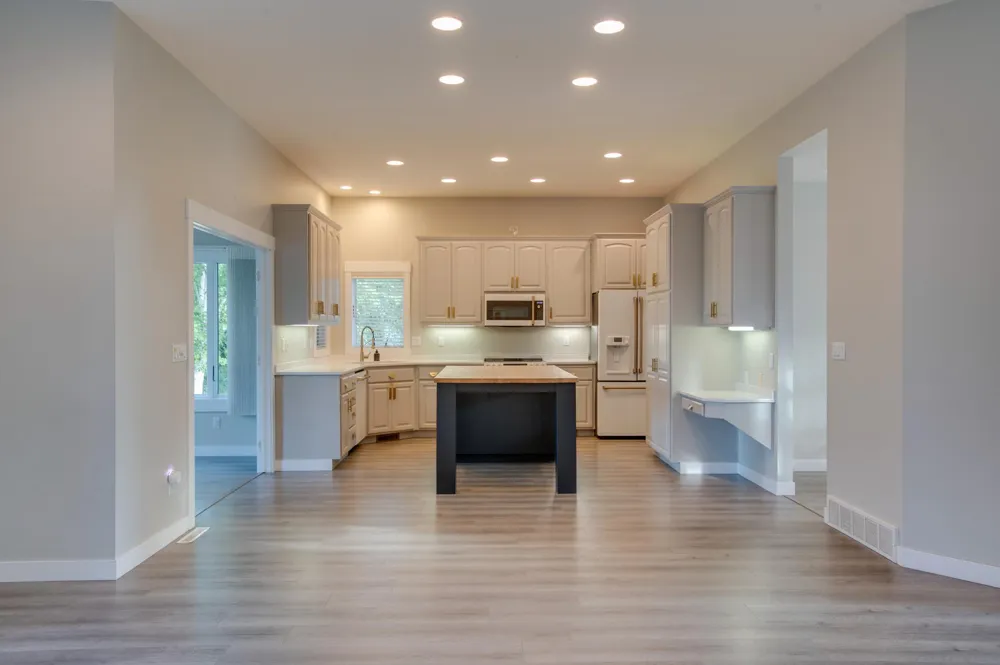 431 Clearview Court Moorhead, MN 56560