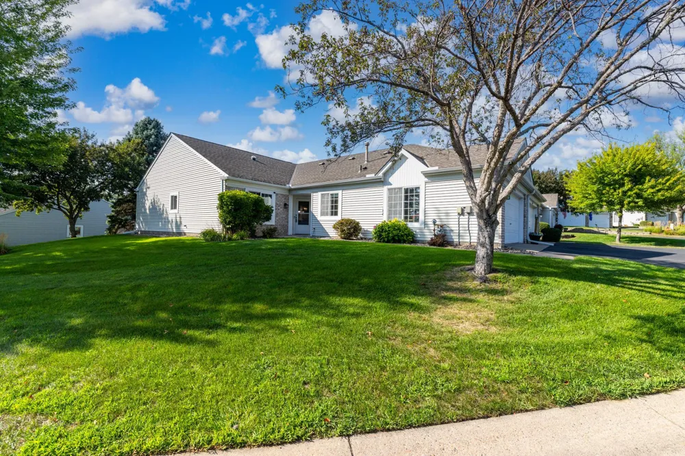 7490 Hinton Park Avenue S Cottage Grove, MN 55016